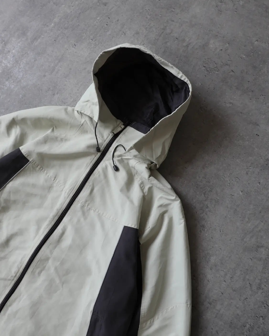 Vintage 1990s Two Panel Windbreaker - Cream/Dark Grey