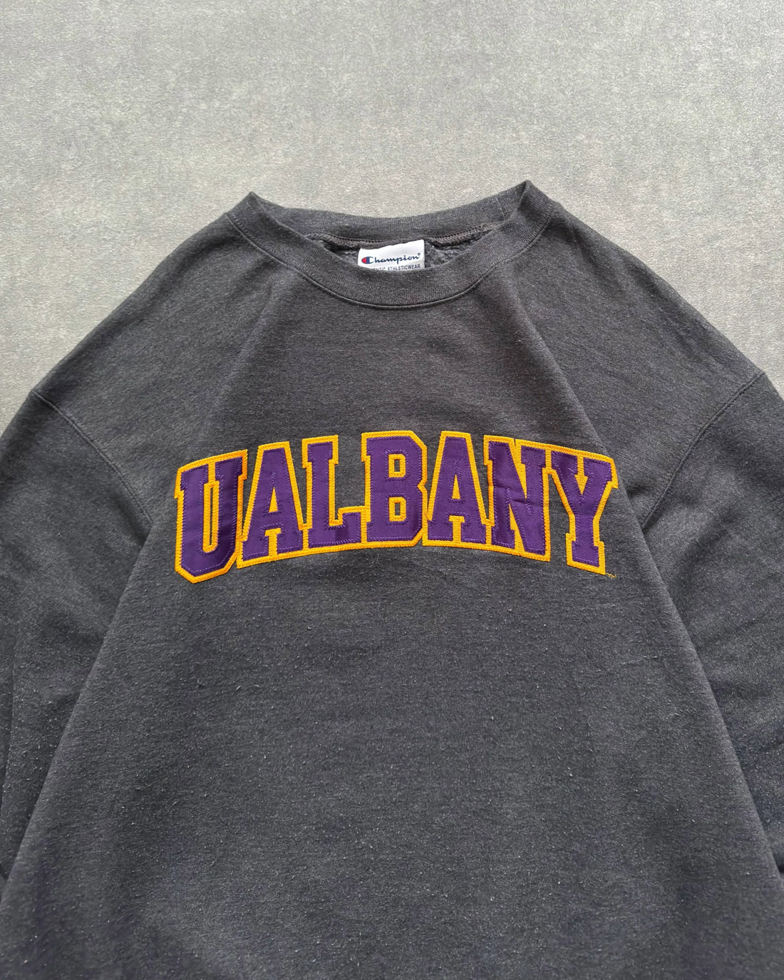 VINTAGE UALBANY CREWNECK